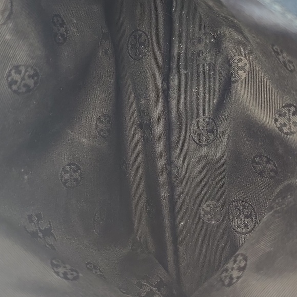 Tory Burch Black Willa Quilted Leather Tote/Shoulder Bag w/ Black L.& Gold Chain - Picture 7 of 13